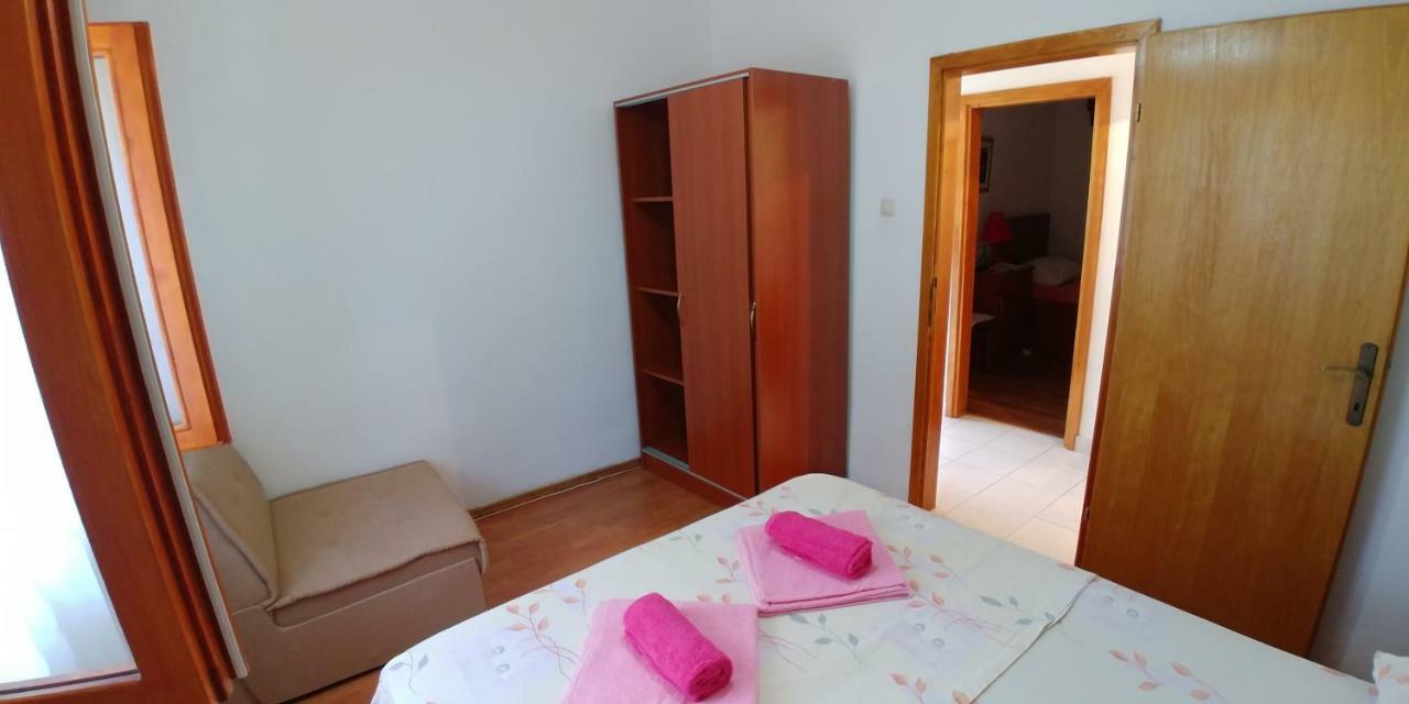 Nike Apartman *